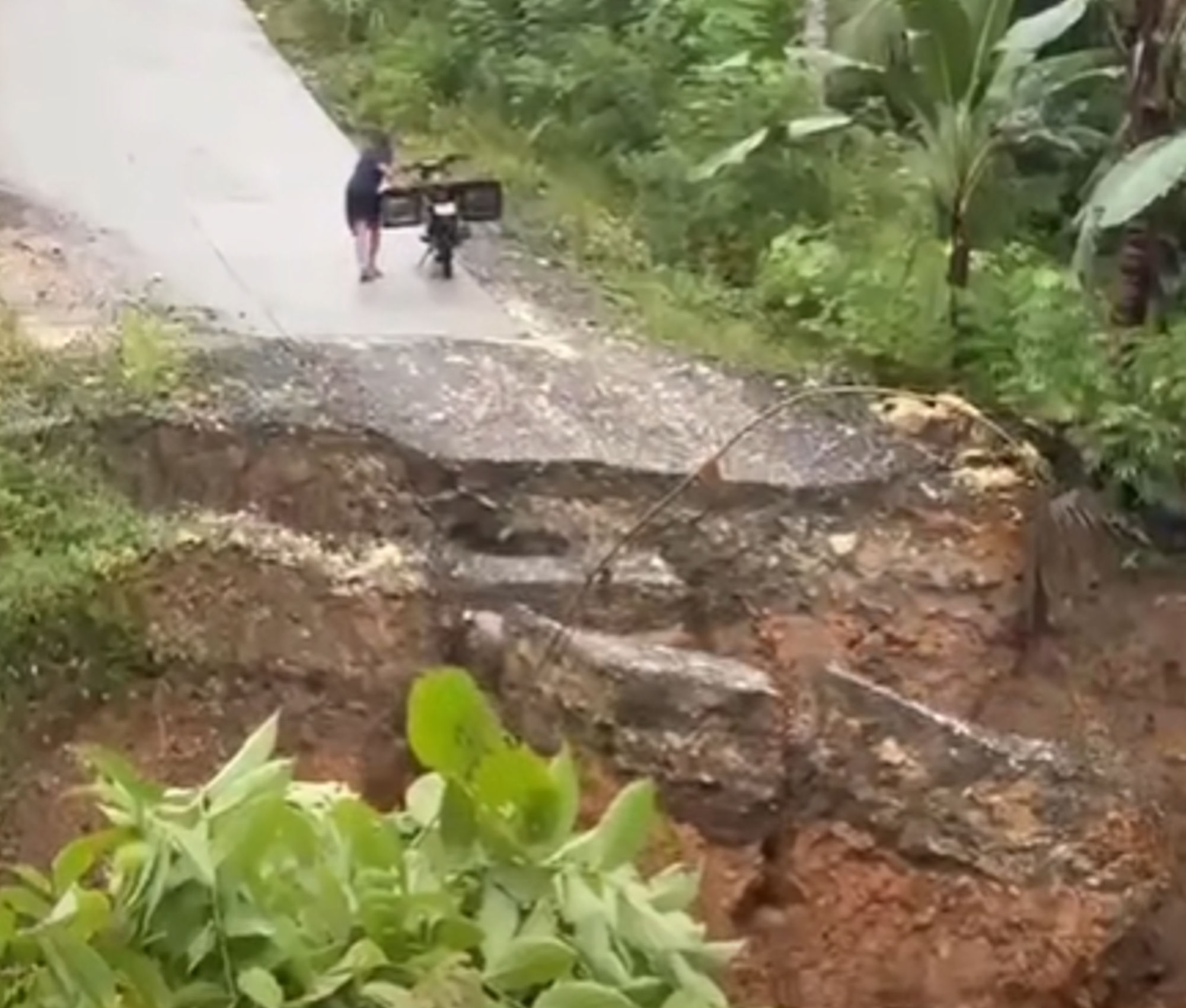 Road collapse in Laak after heavy rains — Isolated damage or infrastructure warning sign?